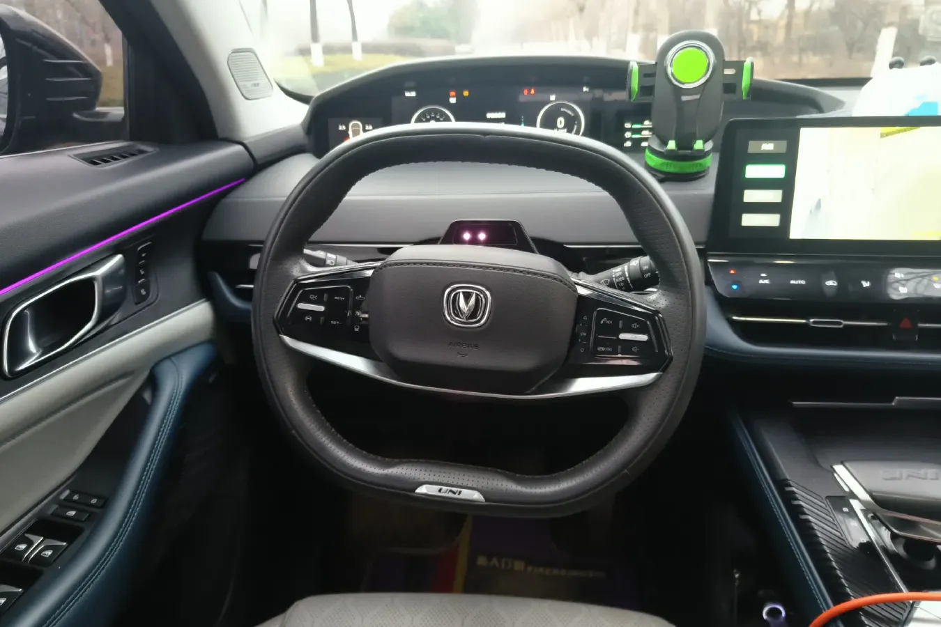 2022 ChangAn UNI-K iDD 1.5T 170HP L4 6TCT PHEV 30.74KWH,autocango,china used car exporter,china ev exporter,chinese used car exporter,chinese used ev exporter