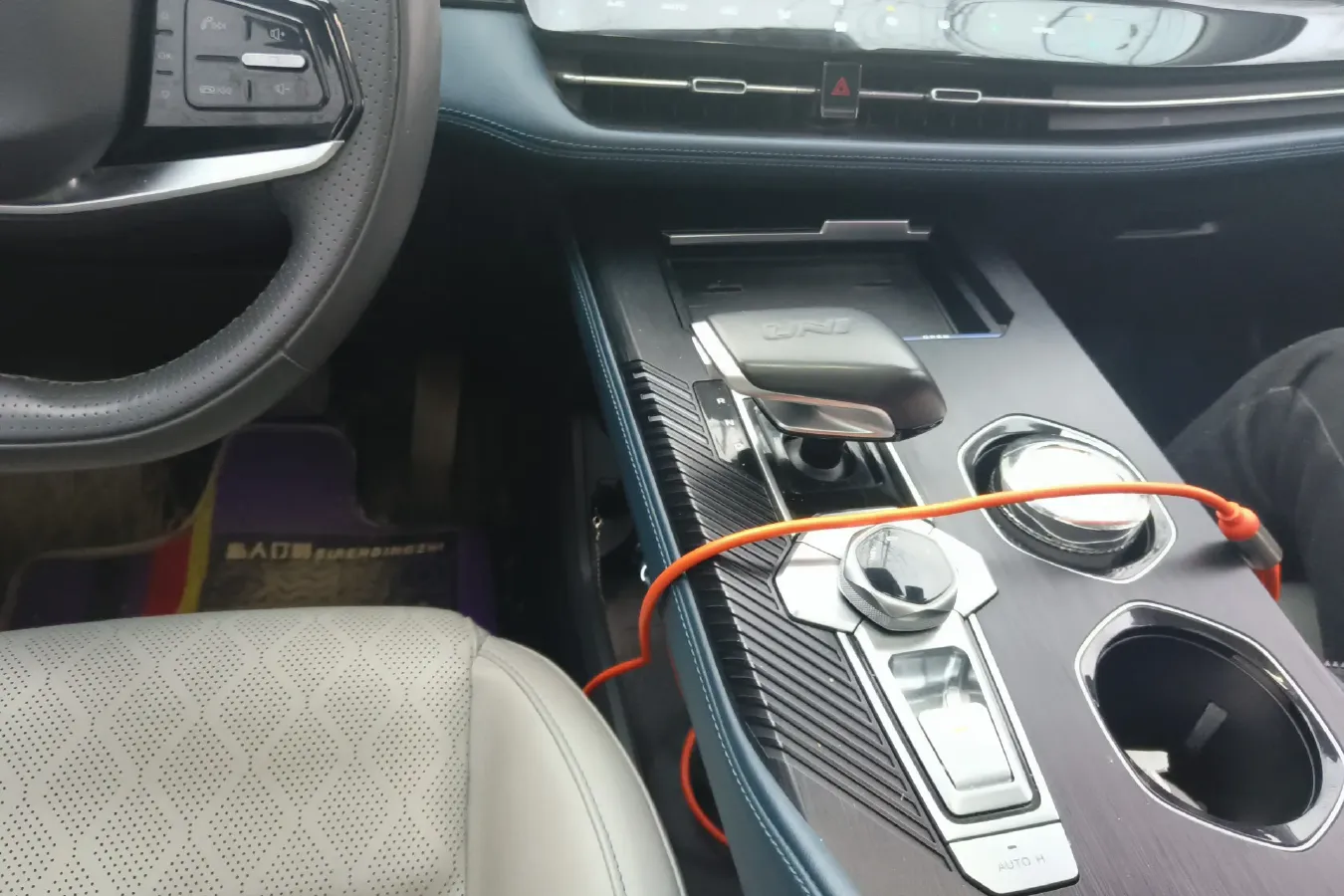 2022 ChangAn UNI-K iDD 1.5T 170HP L4 6TCT PHEV 30.74KWH,autocango,china used car exporter,china ev exporter,chinese used car exporter,chinese used ev exporter