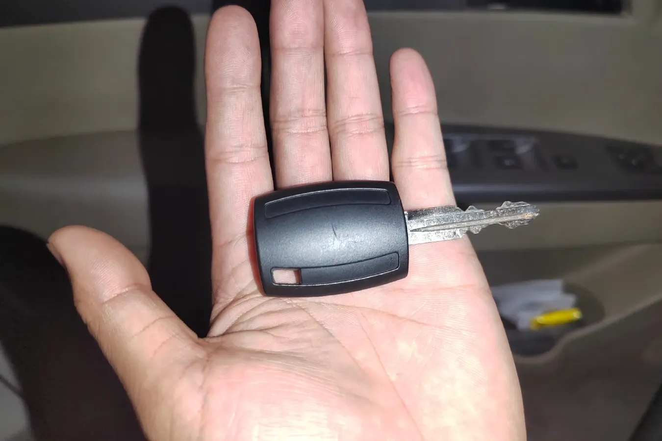 2009 Landwind X8 2.5T 143HP L4 5MT,autocango,china used car exporter,china ev exporter,chinese used car exporter,chinese used ev exporter