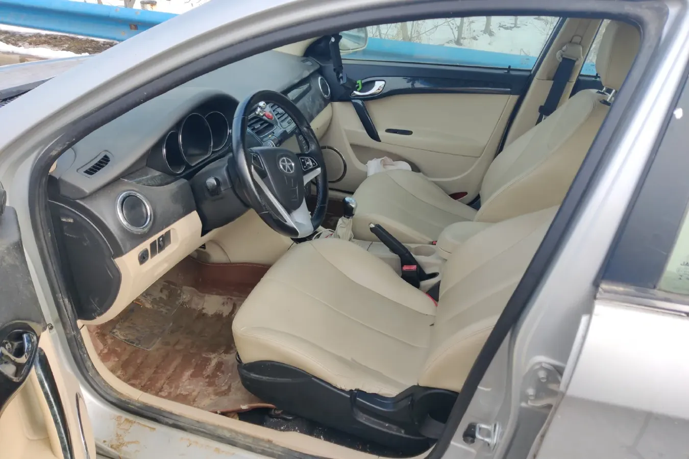 2012 JAC HeYue 1.5L 113HP L4 5MT,autocango,china used car exporter,china ev exporter,chinese used car exporter,chinese used ev exporter