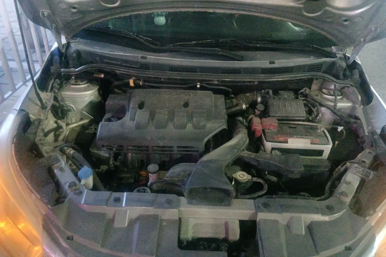 2013 Venucia R50 1.6L 117HP L4 4AT,autocango,china used car exporter,china ev exporter,chinese used car exporter,chinese used ev exporter