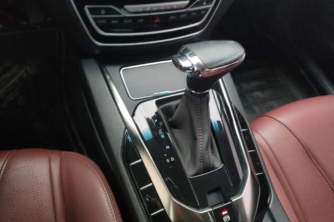 2018 BeiJing Auto Senova D50 1.5L 116HP L4 CVT,autocango,china used car exporter,china ev exporter,chinese used car exporter,chinese used ev exporter