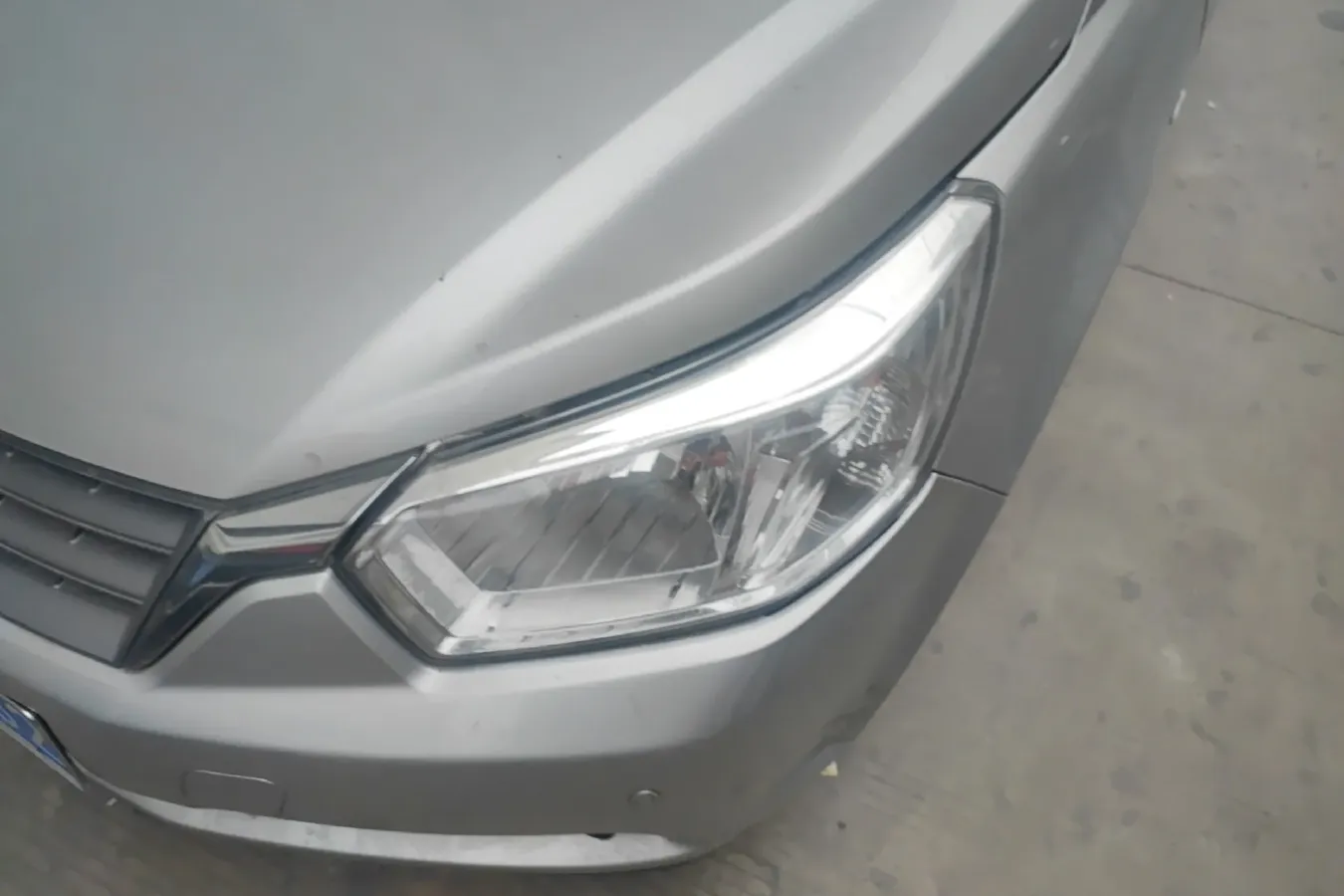 2013 Venucia R50 1.6L 117HP L4 5MT,autocango,china used car exporter,china ev exporter,chinese used car exporter,chinese used ev exporter