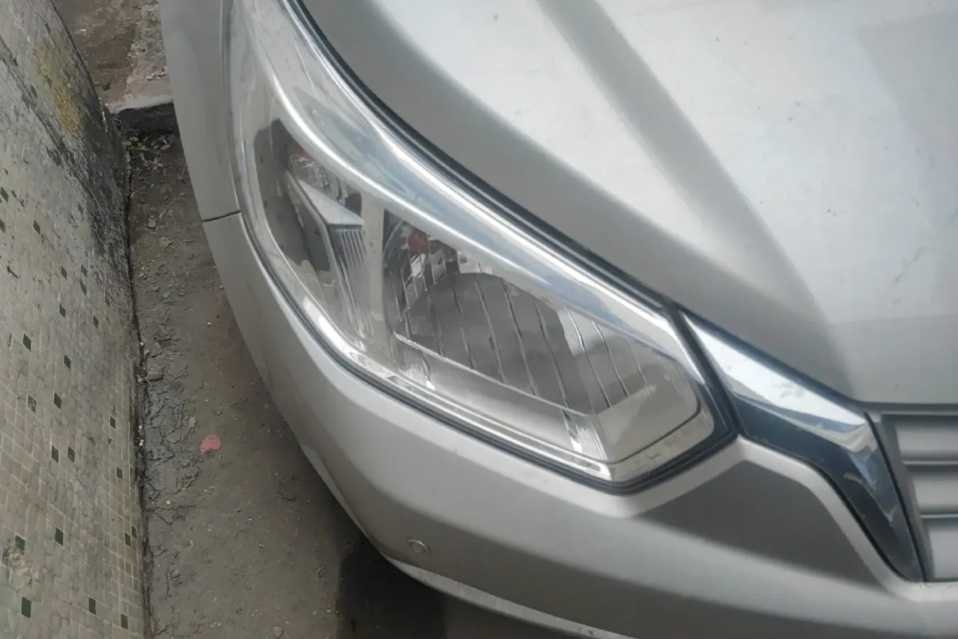 2013 Venucia R50 1.6L 117HP L4 5MT,autocango,china used car exporter,china ev exporter,chinese used car exporter,chinese used ev exporter