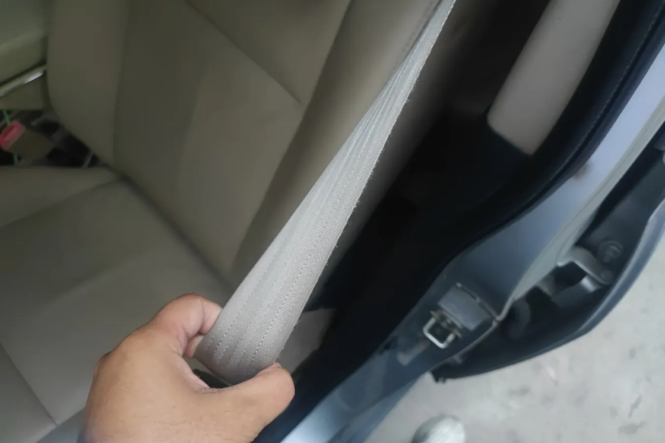 2013 Venucia R50 1.6L 117HP L4 5MT,autocango,china used car exporter,china ev exporter,chinese used car exporter,chinese used ev exporter