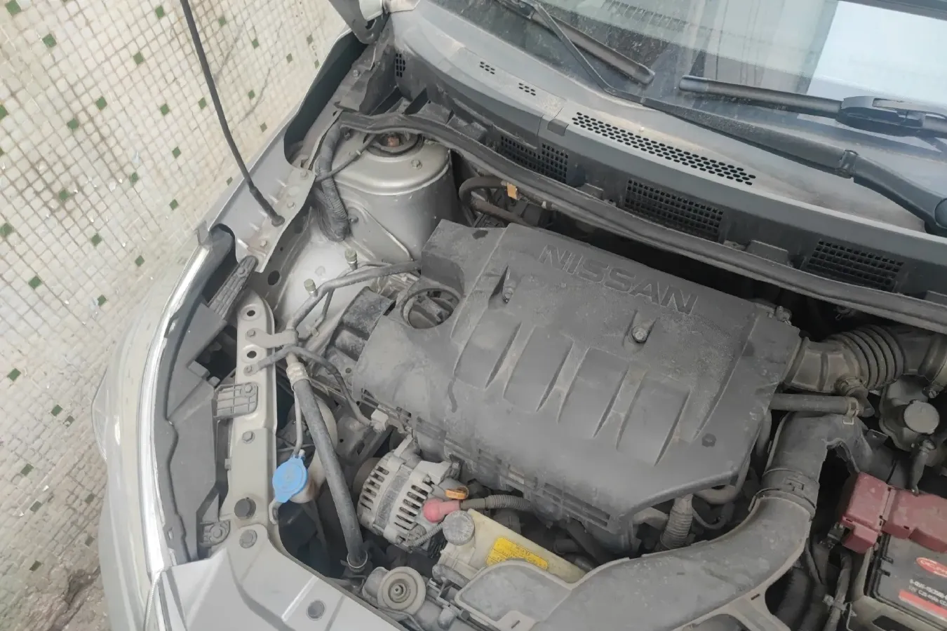 2013 Venucia R50 1.6L 117HP L4 5MT,autocango,china used car exporter,china ev exporter,chinese used car exporter,chinese used ev exporter