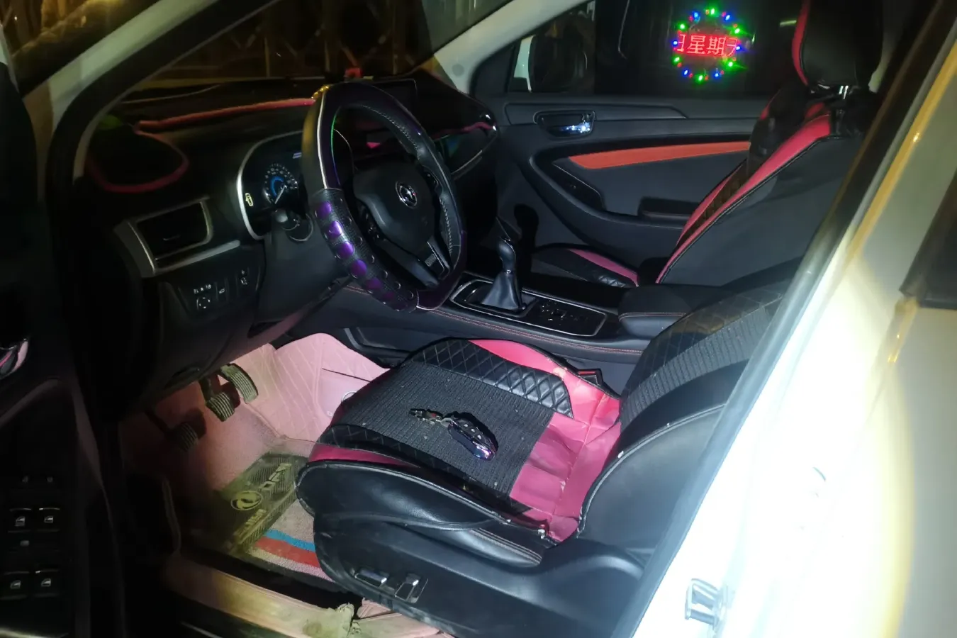 2020 DongFeng Fengon Fengon 580 Pro 1.5T 150HP L4 6MT,autocango,china used car exporter,china ev exporter,chinese used car exporter,chinese used ev exporter