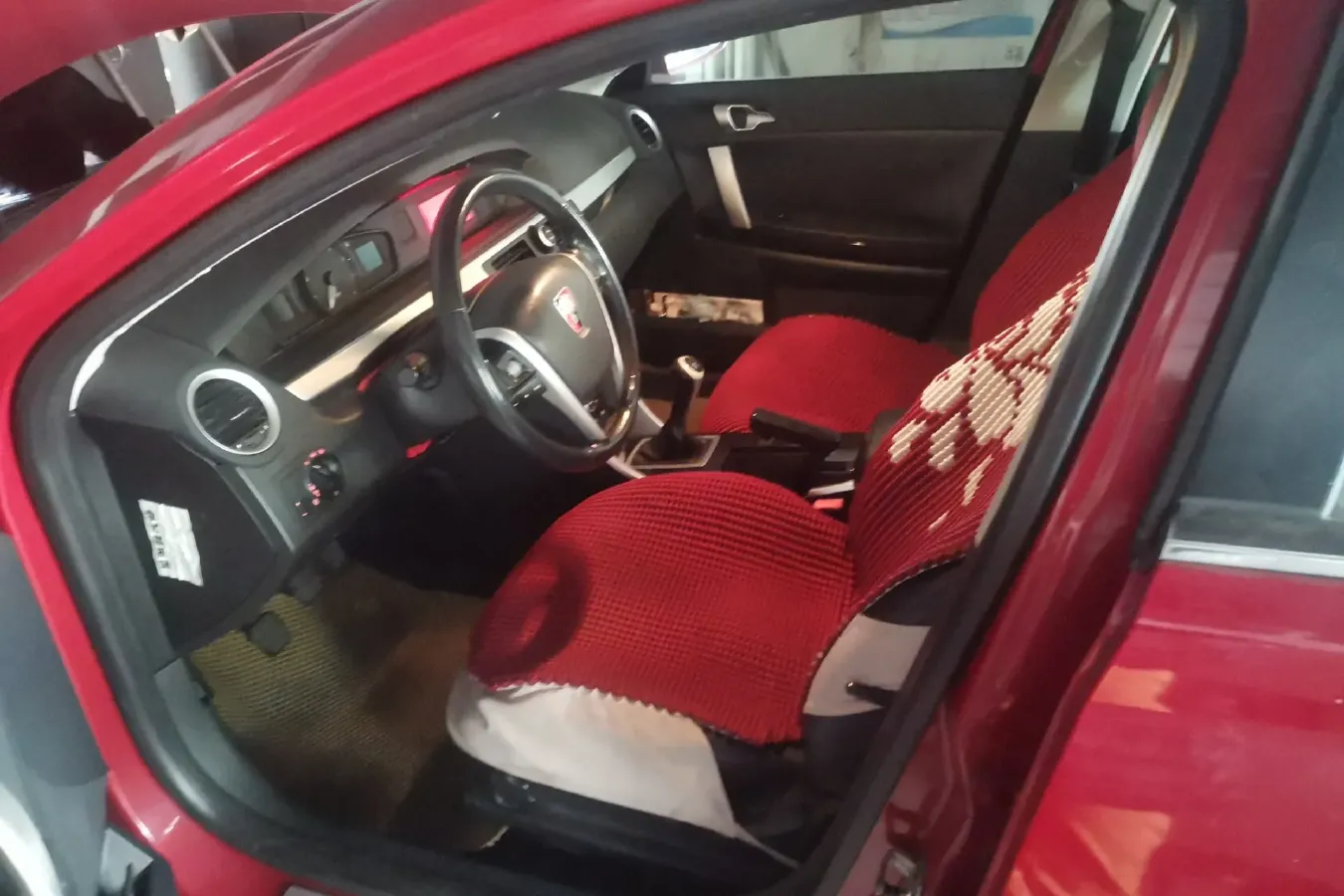 2010 Roewe 550 1.8L 133HP L4 5MT,autocango,china used car exporter,china ev exporter,chinese used car exporter,chinese used ev exporter