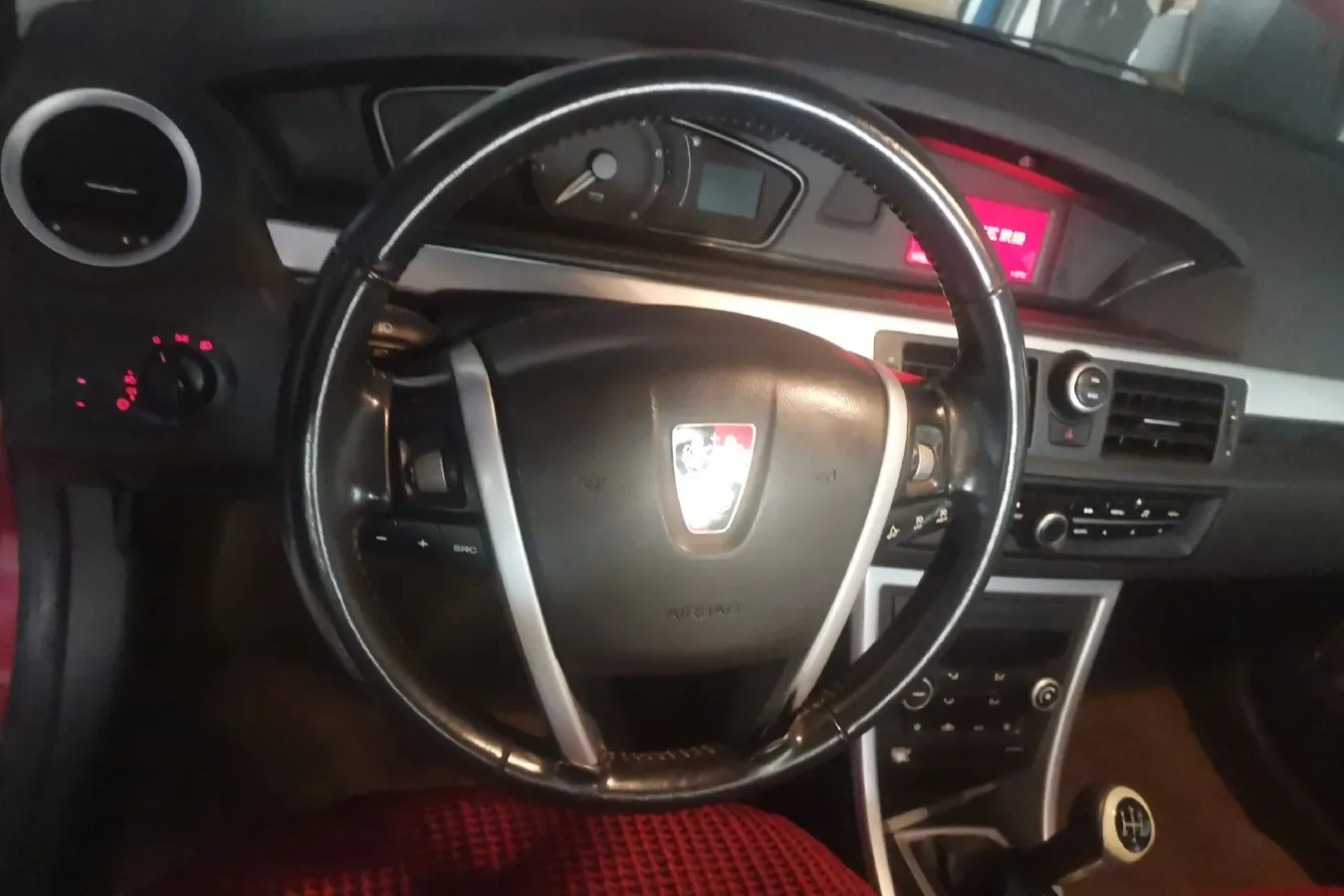 2010 Roewe 550 1.8L 133HP L4 5MT,autocango,china used car exporter,china ev exporter,chinese used car exporter,chinese used ev exporter