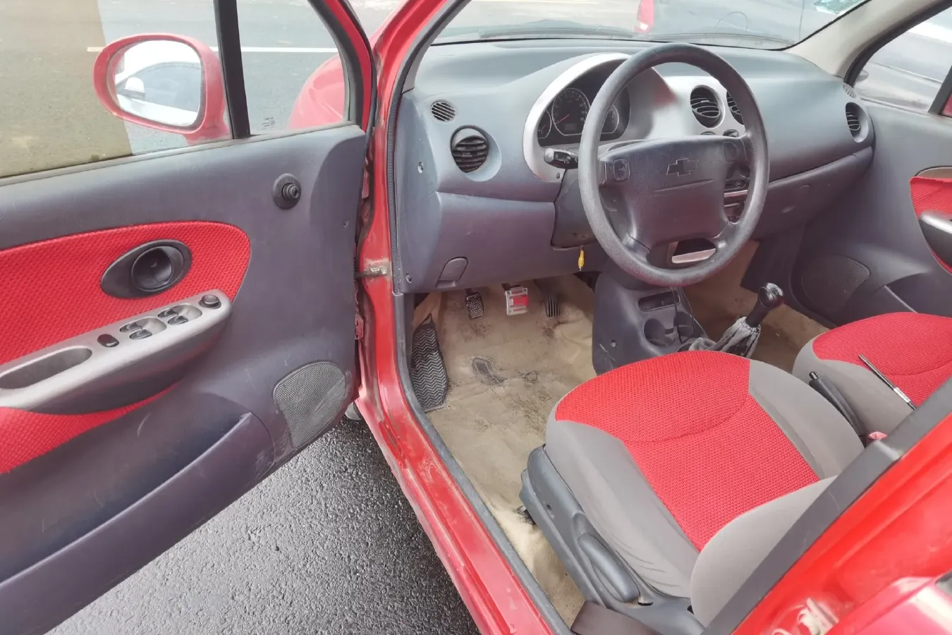 2010 BaoJun LeChi 1.0L 69HP L4 5MT,autocango,china used car exporter,china ev exporter,chinese used car exporter,chinese used ev exporter