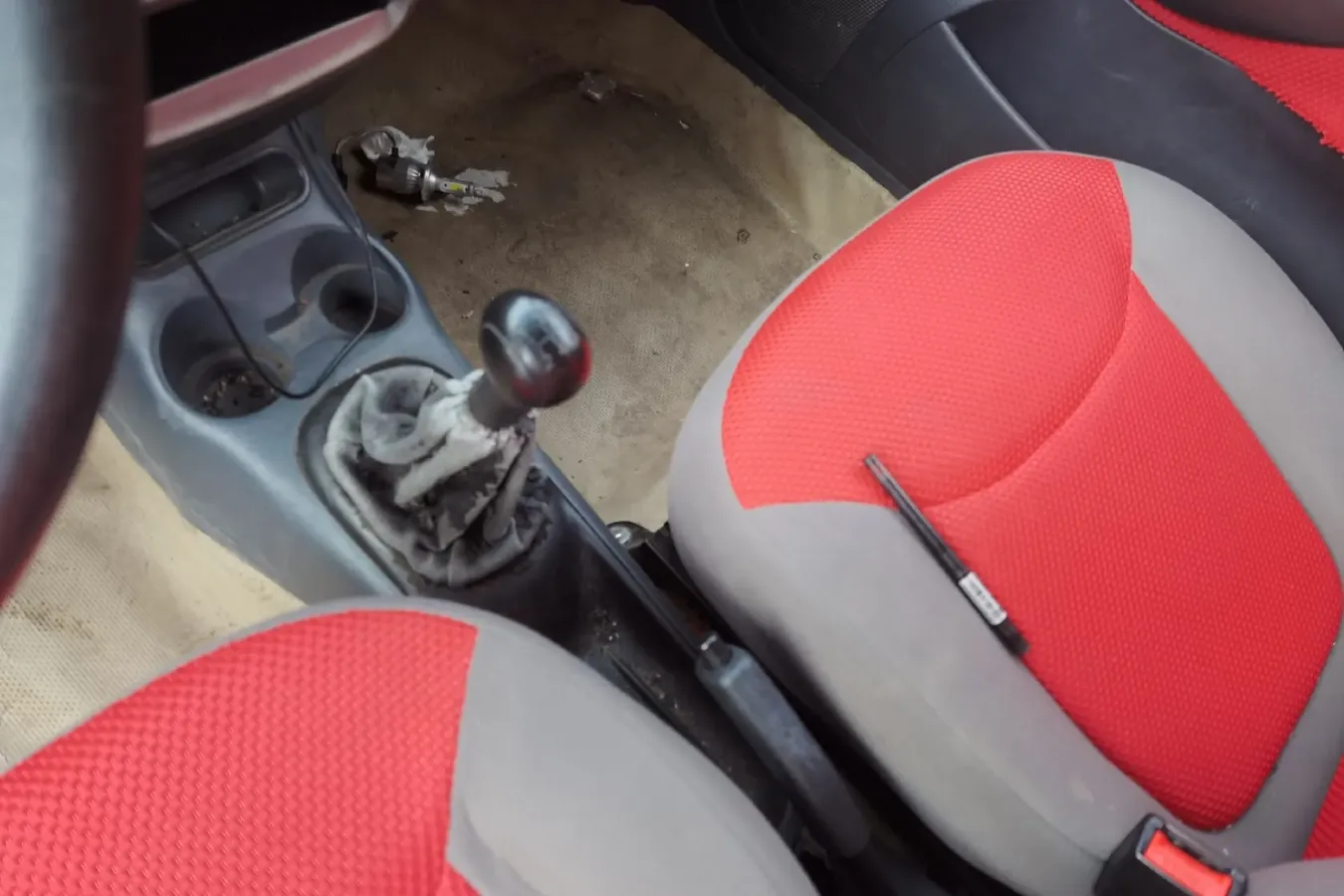 2010 BaoJun LeChi 1.0L 69HP L4 5MT,autocango,china used car exporter,china ev exporter,chinese used car exporter,chinese used ev exporter