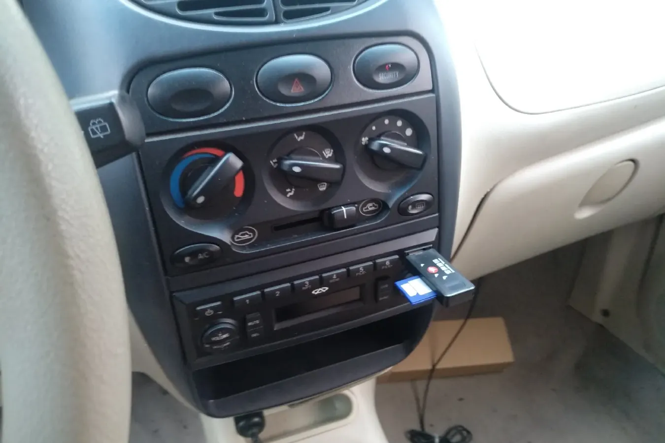 2012 Chery QQ3 1.0L 69HP L3 5MT,autocango,china used car exporter,china ev exporter,chinese used car exporter,chinese used ev exporter