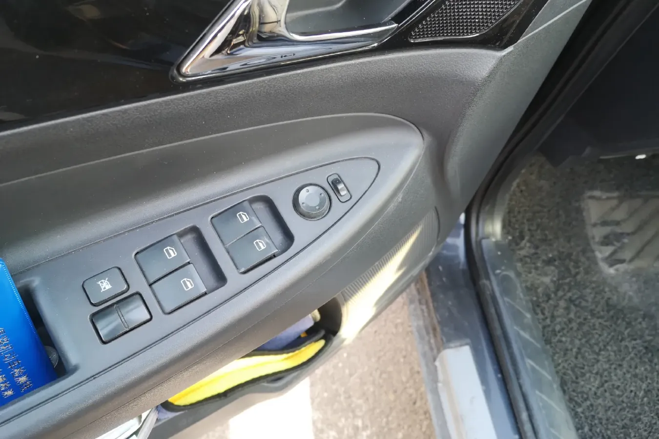 2013 DongFeng Aeolus S30 1.6L 91HP L4 5MT,autocango,china used car exporter,china ev exporter,chinese used car exporter,chinese used ev exporter