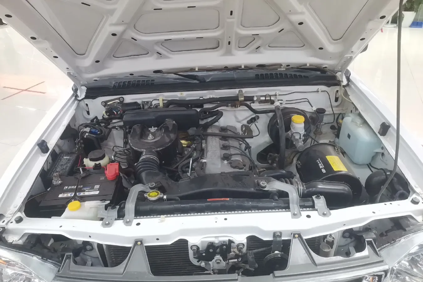 2013 Nissan D22 2.4L 150HP L4 5MT,autocango,china used car exporter,china ev exporter,chinese used car exporter,chinese used ev exporter