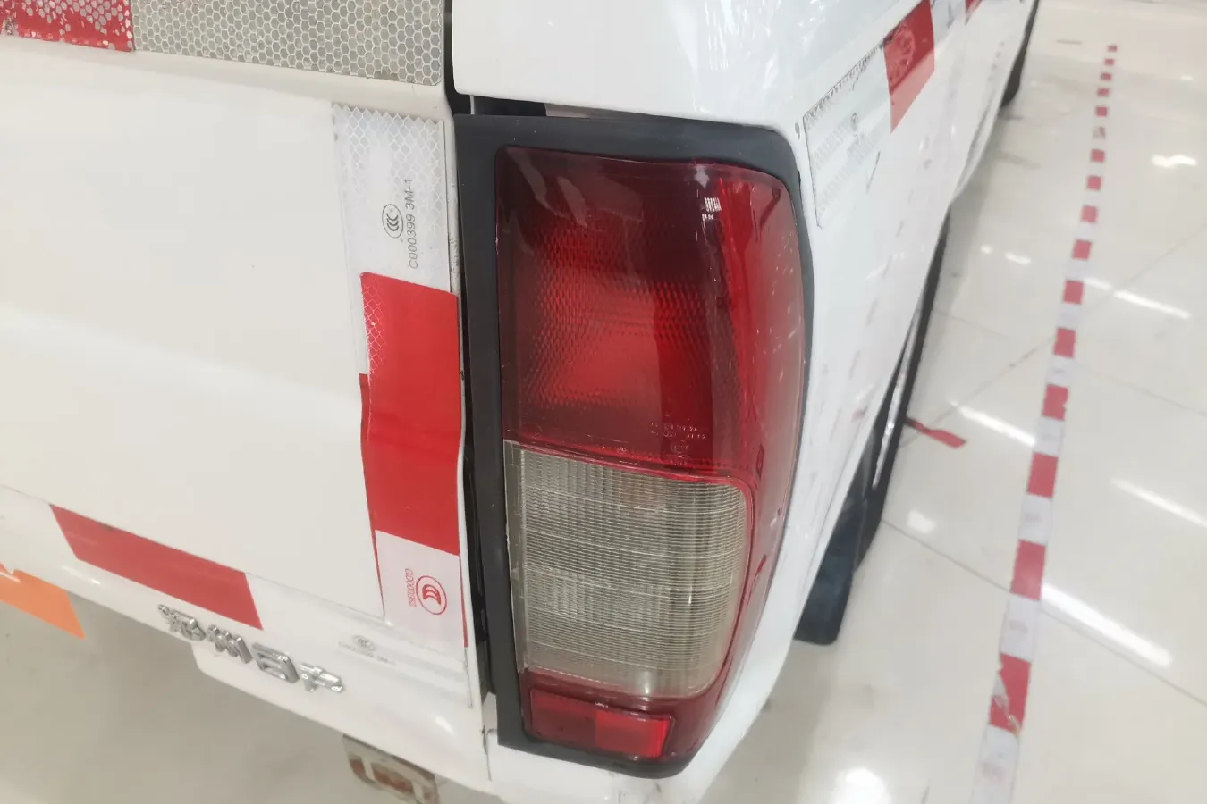 2013 Nissan D22 2.4L 150HP L4 5MT,autocango,china used car exporter,china ev exporter,chinese used car exporter,chinese used ev exporter