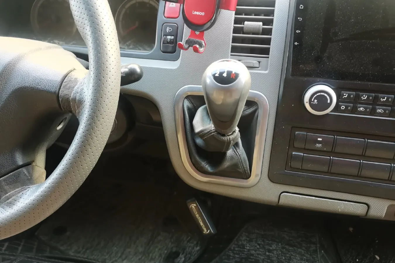 2014 Foton Scenery G7 2.0L 129HP L4 5MT,autocango,china used car exporter,china ev exporter,chinese used car exporter,chinese used ev exporter