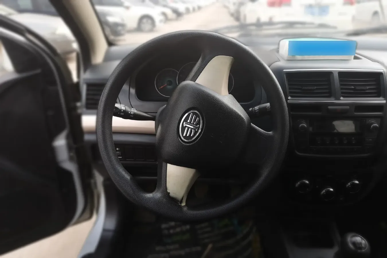 2012 FAW Vita V5 1.5L 102HP L4 5MT,autocango,china used car exporter,china ev exporter,chinese used car exporter,chinese used ev exporter