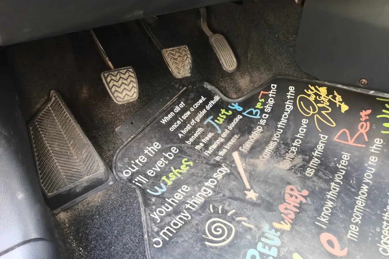 2012 FAW Vita V5 1.5L 102HP L4 5MT,autocango,china used car exporter,china ev exporter,chinese used car exporter,chinese used ev exporter