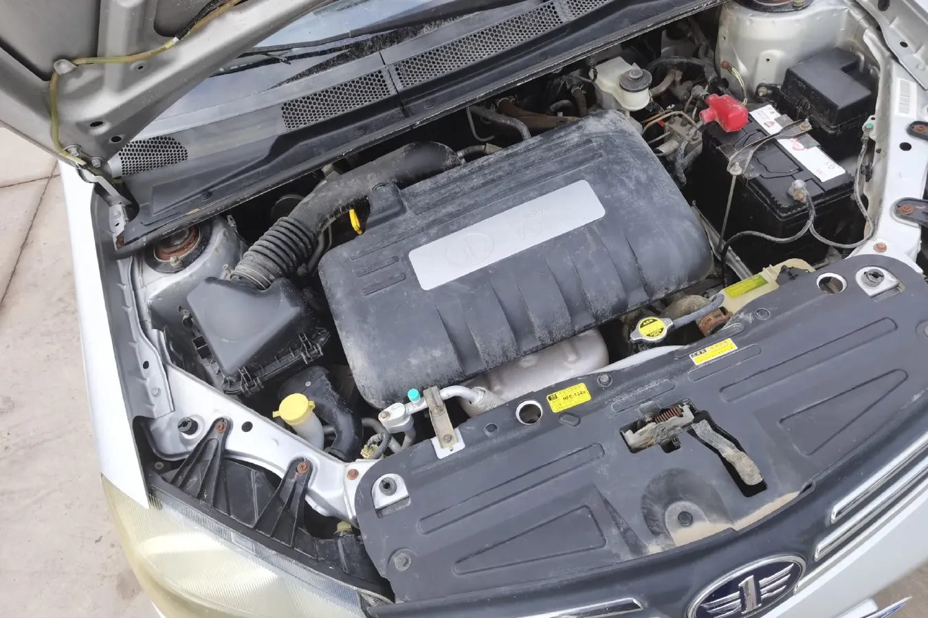 2012 FAW Vita V5 1.5L 102HP L4 5MT,autocango,china used car exporter,china ev exporter,chinese used car exporter,chinese used ev exporter