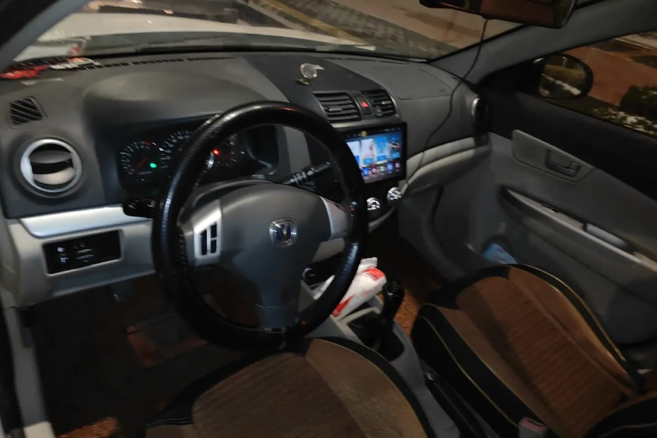 2012 ChangAn Alsvin V5 1.5L 114HP L4 5MT,autocango,china used car exporter,china ev exporter,chinese used car exporter,chinese used ev exporter