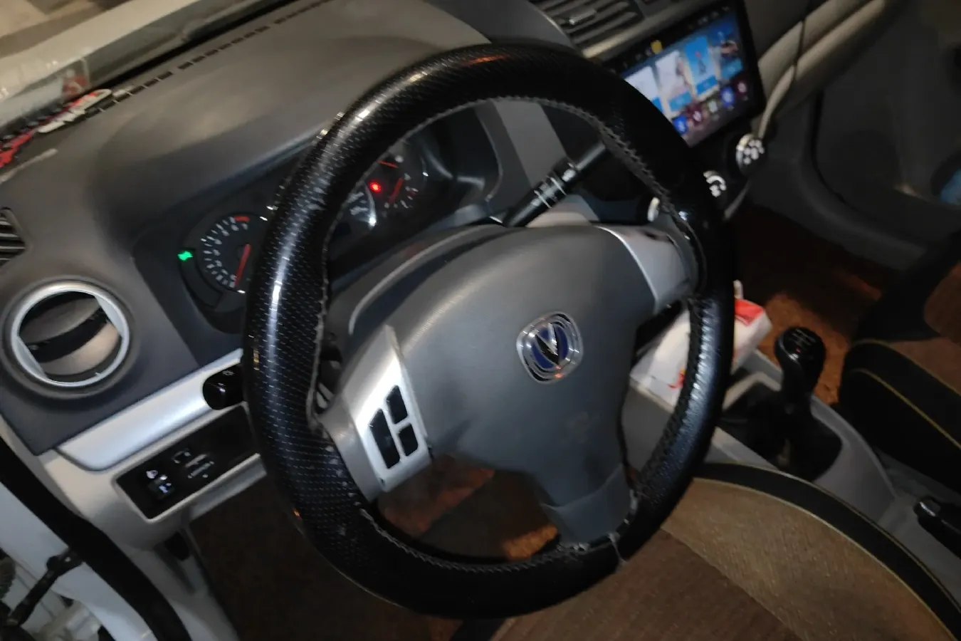 2012 ChangAn Alsvin V5 1.5L 114HP L4 5MT,autocango,china used car exporter,china ev exporter,chinese used car exporter,chinese used ev exporter