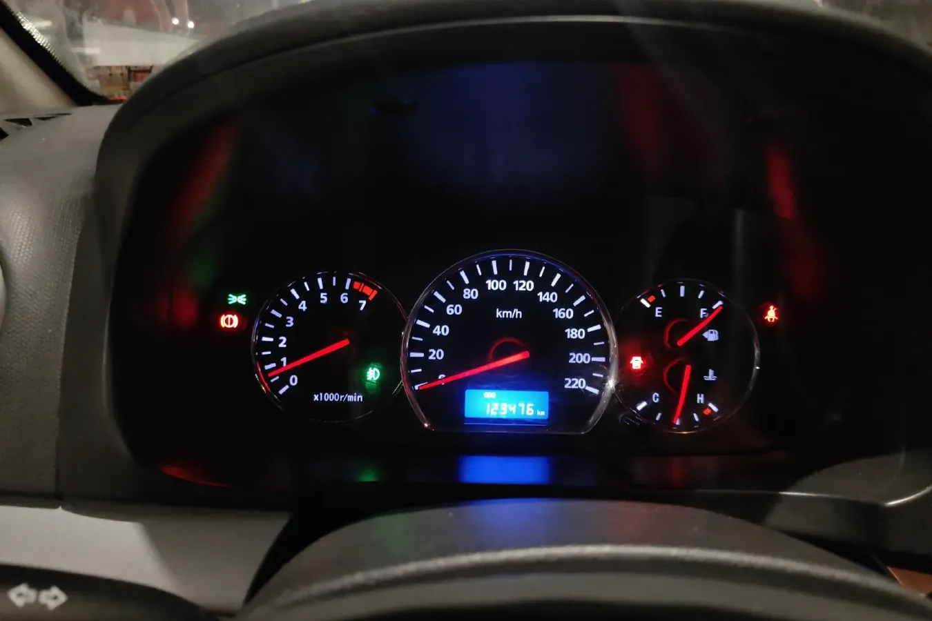 2012 ChangAn Alsvin V5 1.5L 114HP L4 5MT,autocango,china used car exporter,china ev exporter,chinese used car exporter,chinese used ev exporter