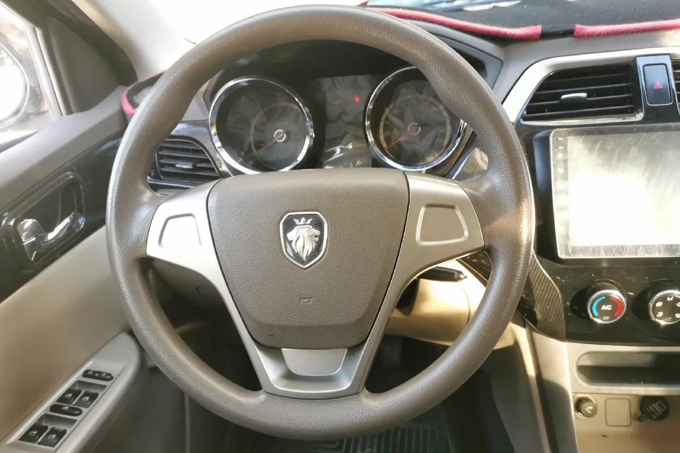 2016 Foton Gratour ix5 1.5L 116HP L4 5MT,autocango,china used car exporter,china ev exporter,chinese used car exporter,chinese used ev exporter