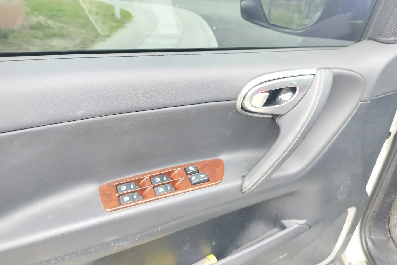 2015 Luxgen Grand7 SUV 2.2T 201HP L4 6AT,autocango,china used car exporter,china ev exporter,chinese used car exporter,chinese used ev exporter