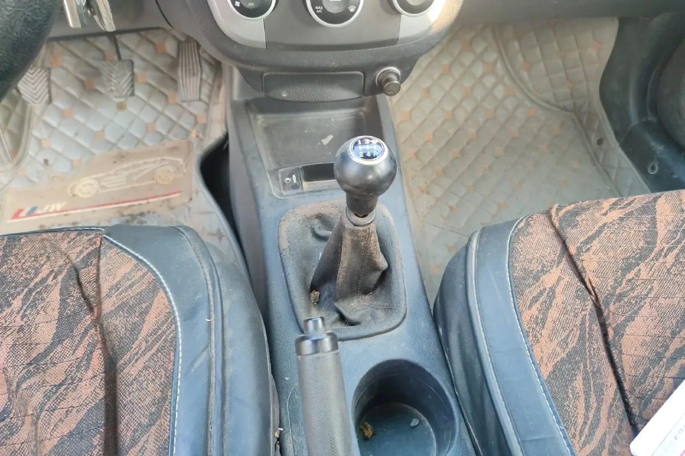 2010 Kia Cerato 1.6L 112HP L4 5MT,autocango,china used car exporter,china ev exporter,chinese used car exporter,chinese used ev exporter