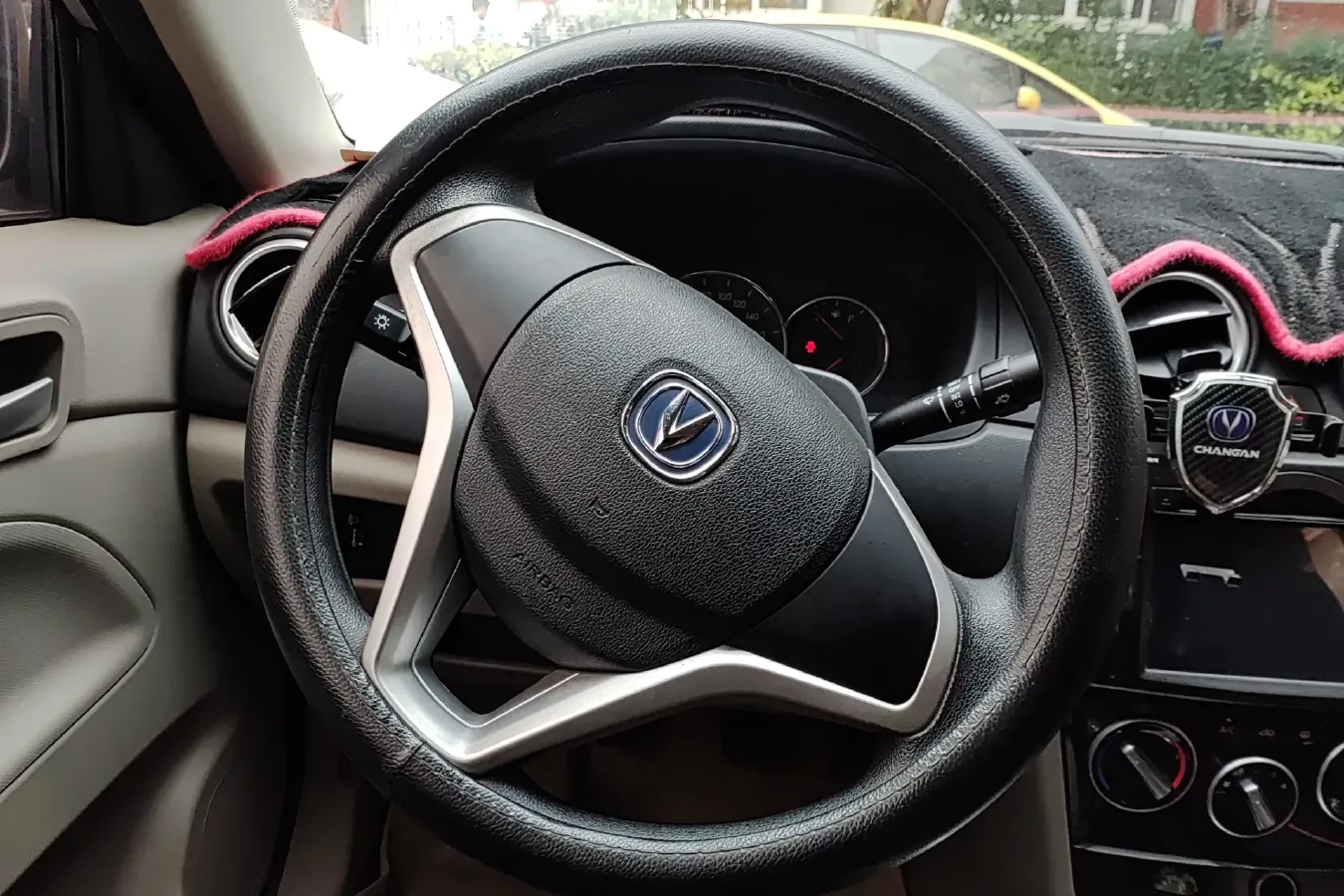 2015 ChangAn Alsvin V3 1.4L 101HP L4 5MT,autocango,china used car exporter,china ev exporter,chinese used car exporter,chinese used ev exporter