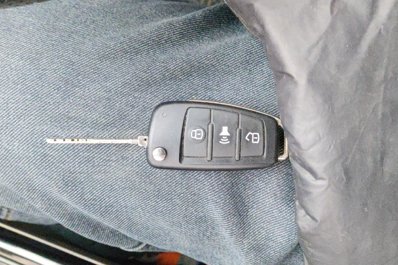 2023 DongFeng DFAC YuFeng EM26 BEV 41.47KWH,autocango,china used car exporter,china ev exporter,chinese used car exporter,chinese used ev exporter