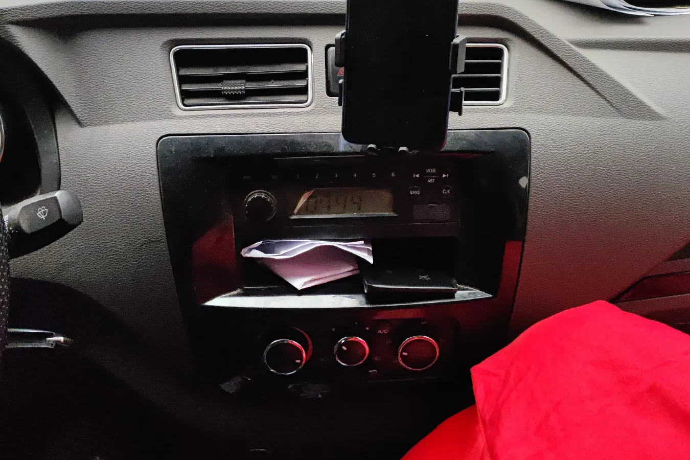 2023 DongFeng DFAC YuFeng EM26 BEV 41.47KWH,autocango,china used car exporter,china ev exporter,chinese used car exporter,chinese used ev exporter