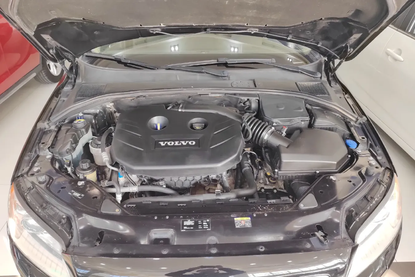 2012 Volvo S80L 2.0T 240HP L4 6DCT,autocango,china used car exporter,china ev exporter,chinese used car exporter,chinese used ev exporter