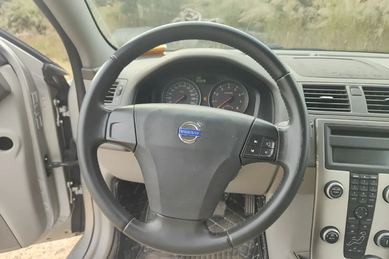 2011 Volvo S40 2.0L 141HP L4 6DCT,autocango,china used car exporter,china ev exporter,chinese used car exporter,chinese used ev exporter