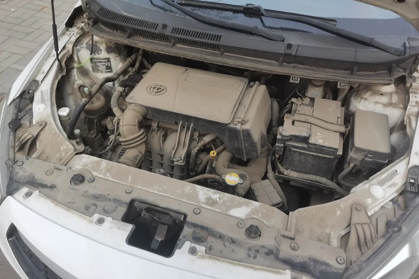 2014 Brilliance Auto H220 1.5L 105HP L4 5MT,autocango,china used car exporter,china ev exporter,chinese used car exporter,chinese used ev exporter