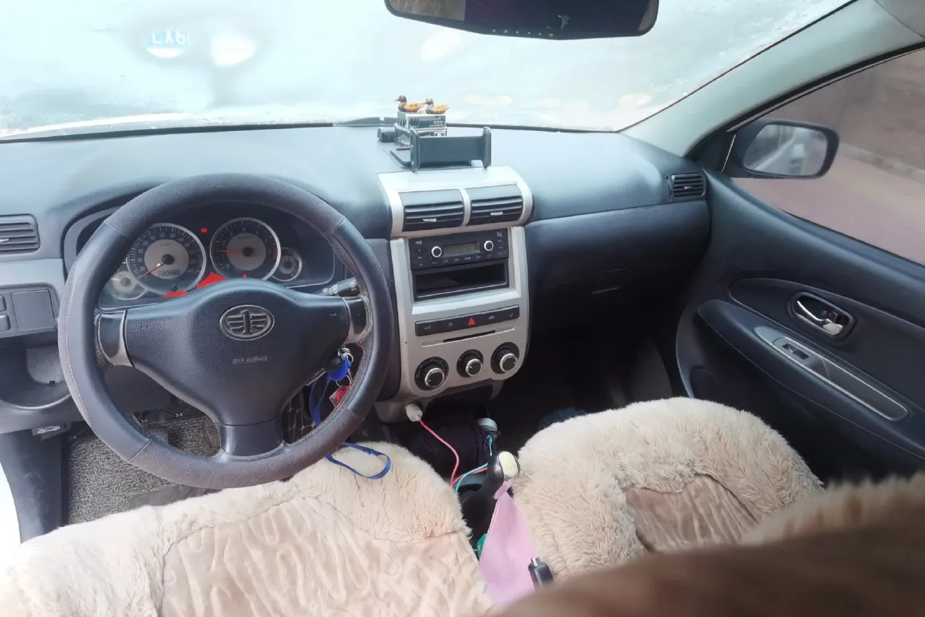 2011 FAW Senia S80 1.5L 109HP L4 5MT,autocango,china used car exporter,china ev exporter,chinese used car exporter,chinese used ev exporter