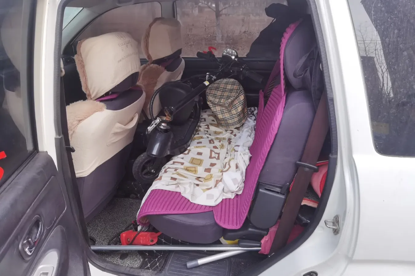 2011 FAW Senia S80 1.5L 109HP L4 5MT,autocango,china used car exporter,china ev exporter,chinese used car exporter,chinese used ev exporter