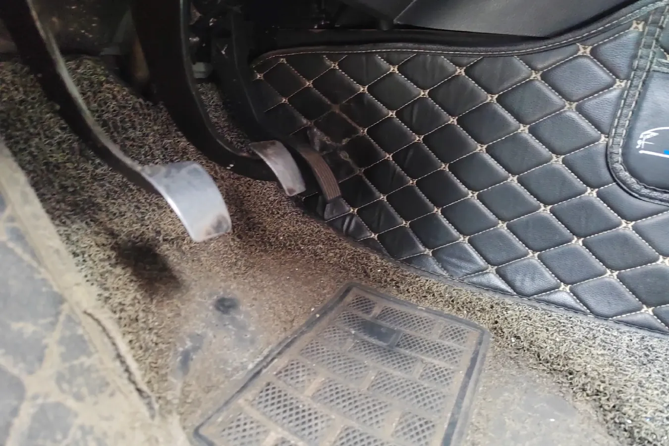 2016 ChangAn Kaicene A600 1.5L 114HP L4 5MT,autocango,china used car exporter,china ev exporter,chinese used car exporter,chinese used ev exporter