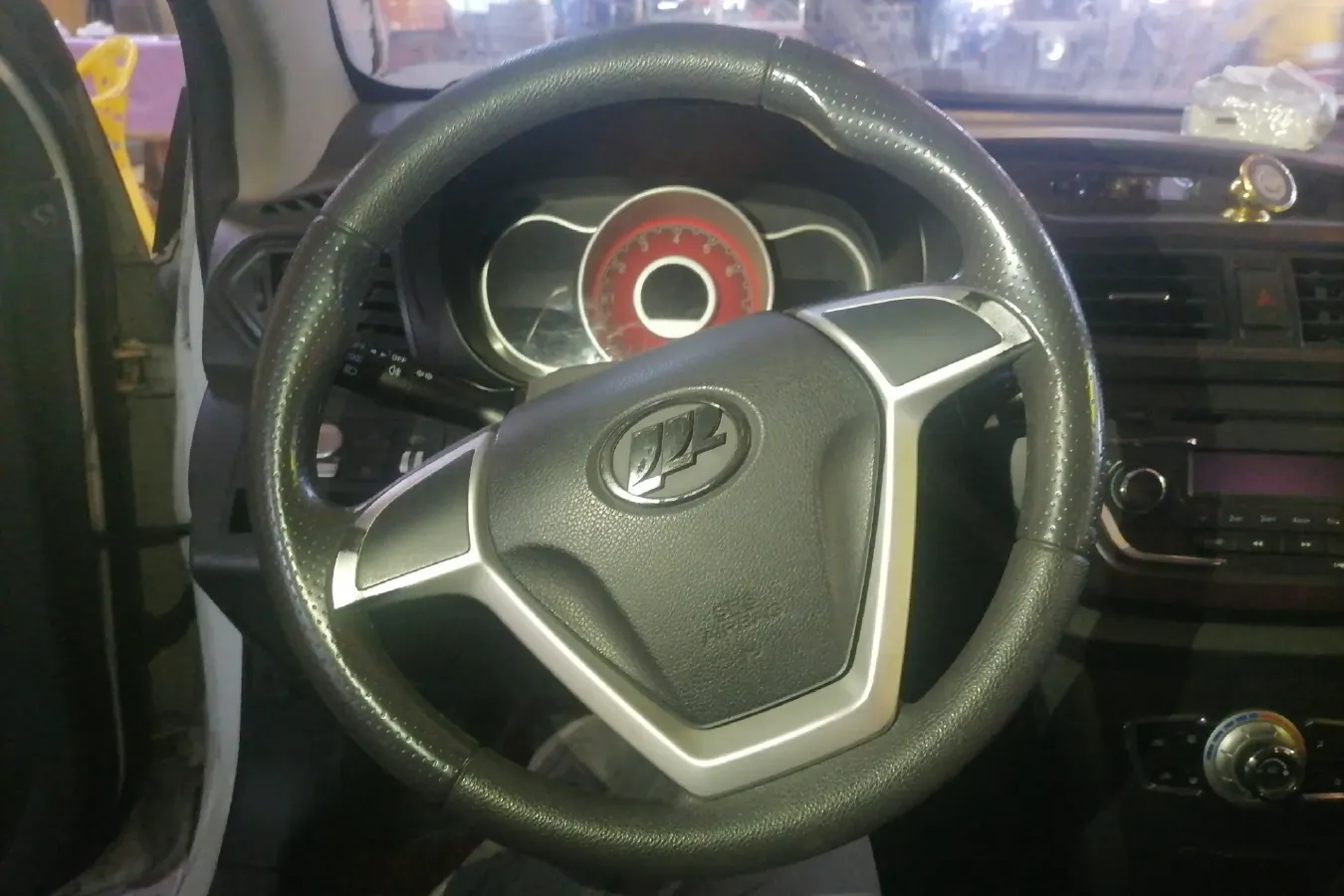 2014 LiFan X50 1.5L 103HP L4 5MT,autocango,china used car exporter,china ev exporter,chinese used car exporter,chinese used ev exporter