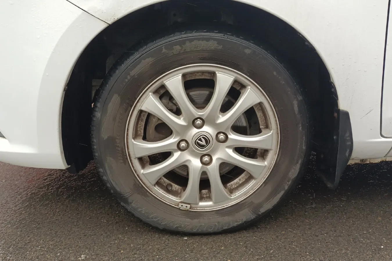 2015 ChangAn Alsvin V3 1.4L 101HP L4 5MT,autocango,china used car exporter,china ev exporter,chinese used car exporter,chinese used ev exporter