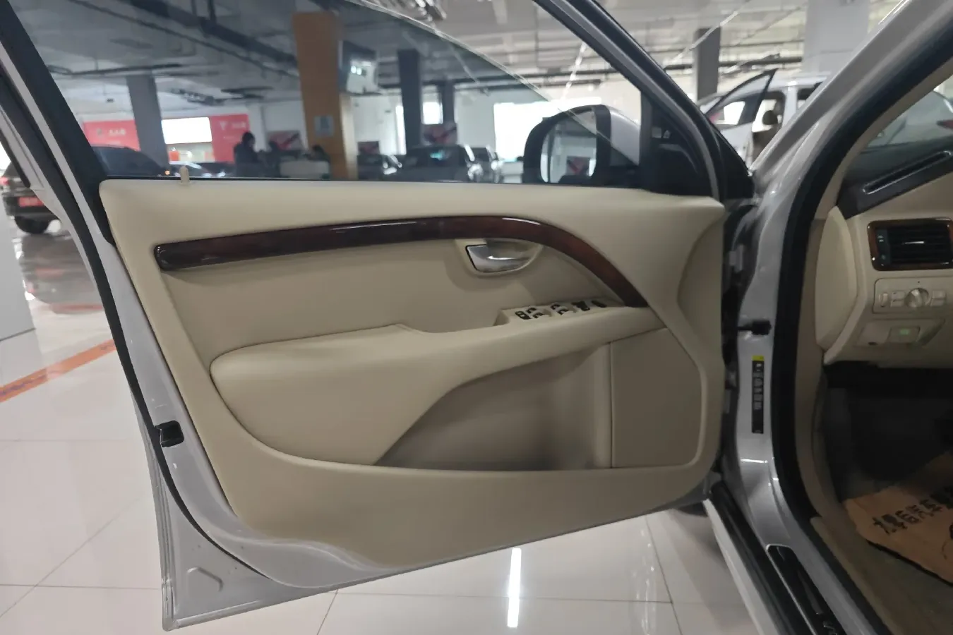 2007 Volvo S80 3.0T 285HP L6 6AT,autocango,china used car exporter,china ev exporter,chinese used car exporter,chinese used ev exporter