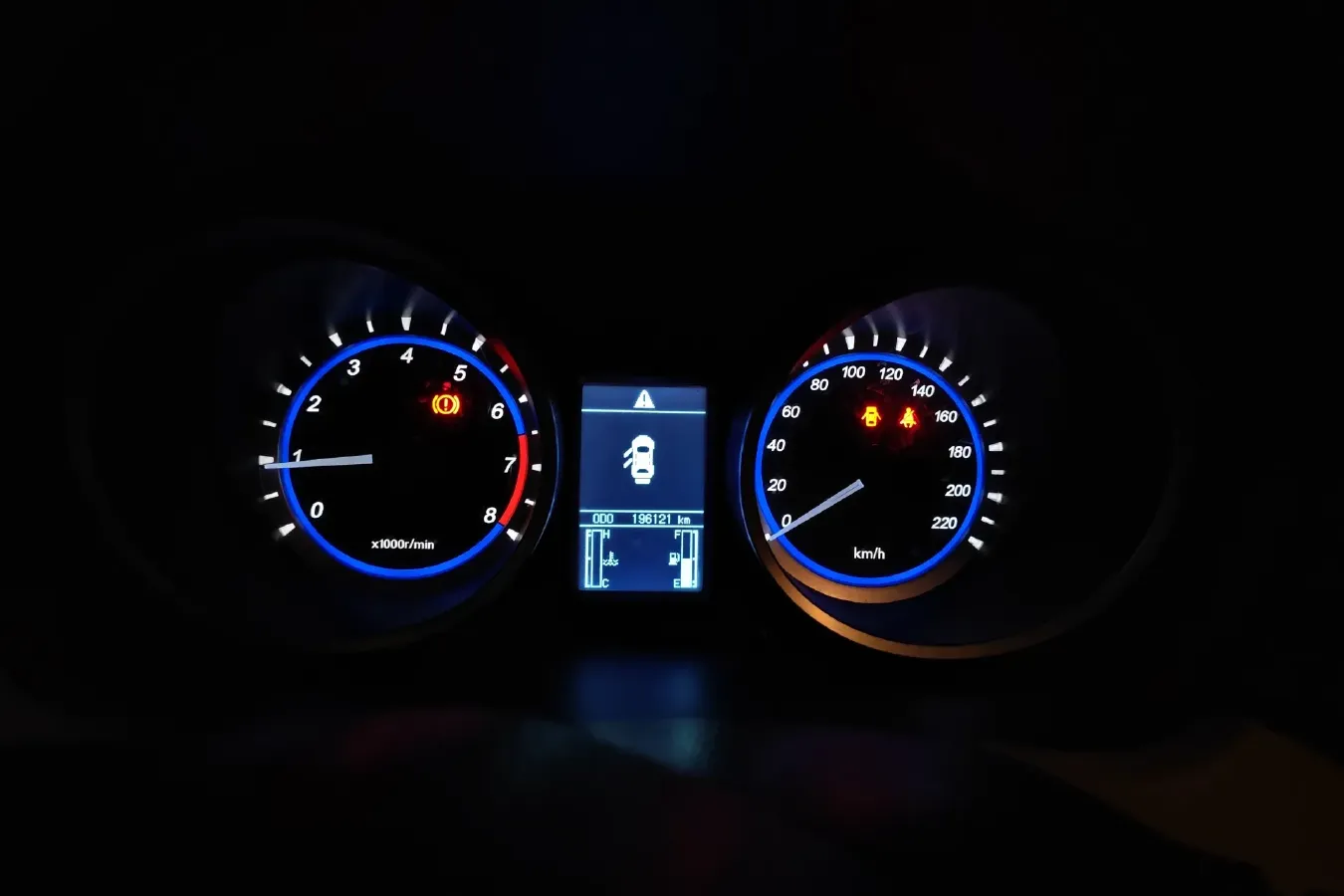 2014 Soueast V5 1.5L 120HP L4 5MT,autocango,china used car exporter,china ev exporter,chinese used car exporter,chinese used ev exporter