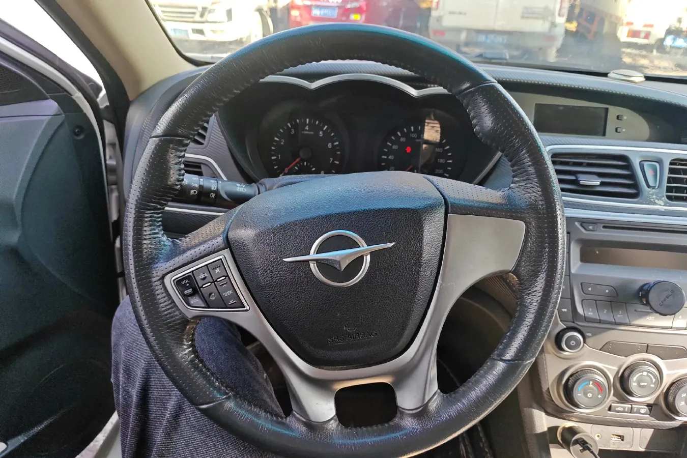 2015 HaiMa Family 1.6L 125HP L4 6MT,autocango,china used car exporter,china ev exporter,chinese used car exporter,chinese used ev exporter