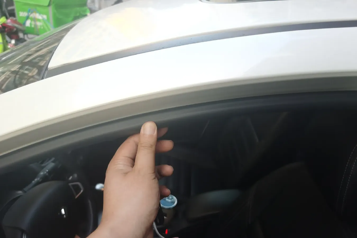 2013 Renault  Fluence 2.0L 137HP L4 CVT,autocango,china used car exporter,china ev exporter,chinese used car exporter,chinese used ev exporter