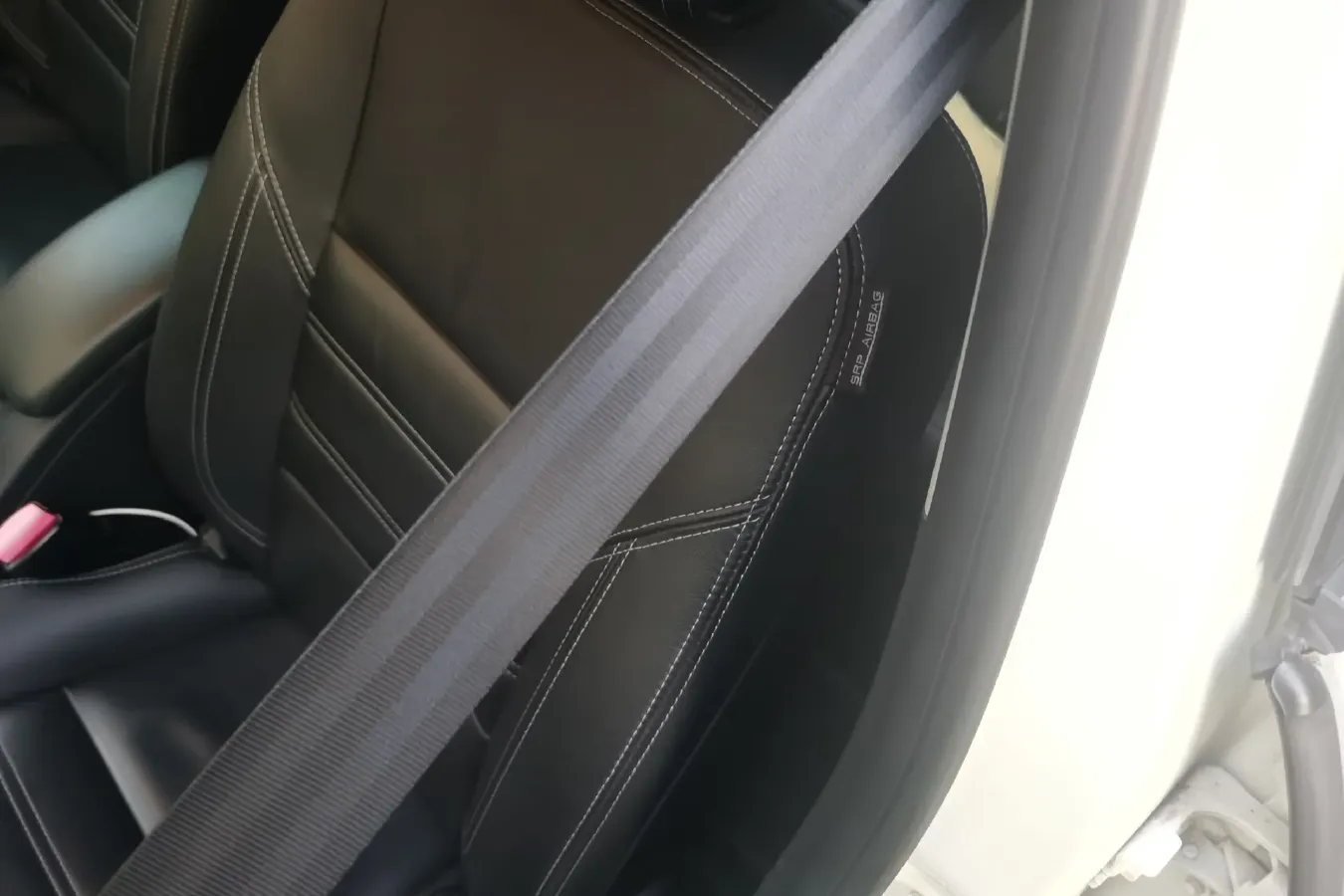 2013 Renault  Fluence 2.0L 137HP L4 CVT,autocango,china used car exporter,china ev exporter,chinese used car exporter,chinese used ev exporter