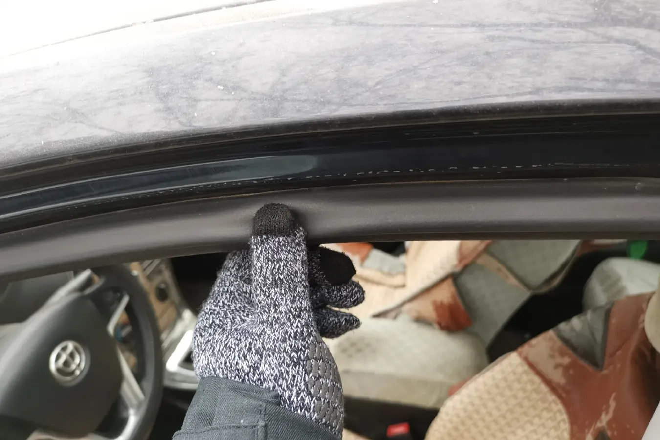 2011 Brilliance Auto H530 1.6L 118HP L4 5MT,autocango,china used car exporter,china ev exporter,chinese used car exporter,chinese used ev exporter