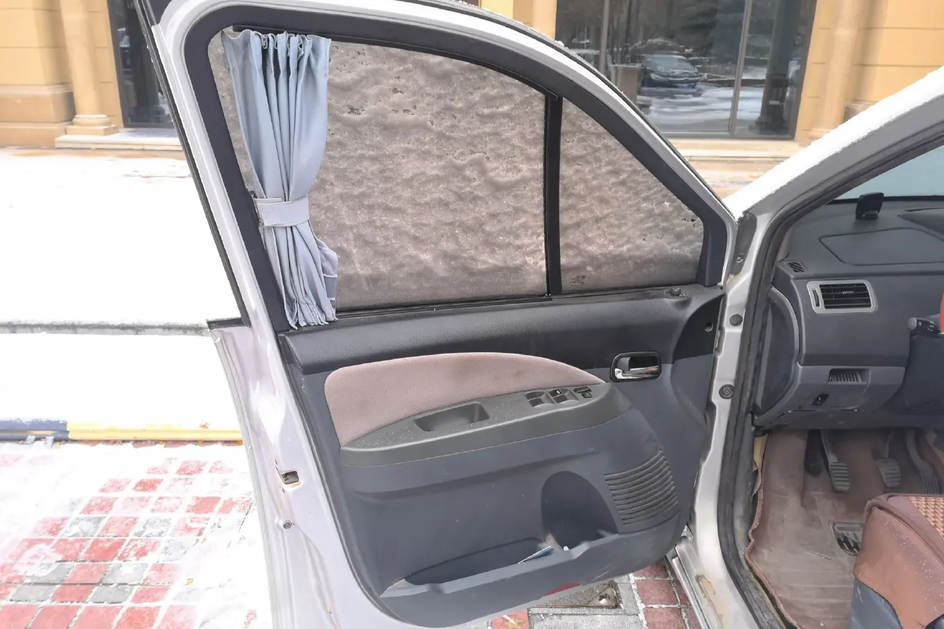 2011 DongFeng Forthing Joyear 1.5L 120HP L4 5MT,autocango,china used car exporter,china ev exporter,chinese used car exporter,chinese used ev exporter