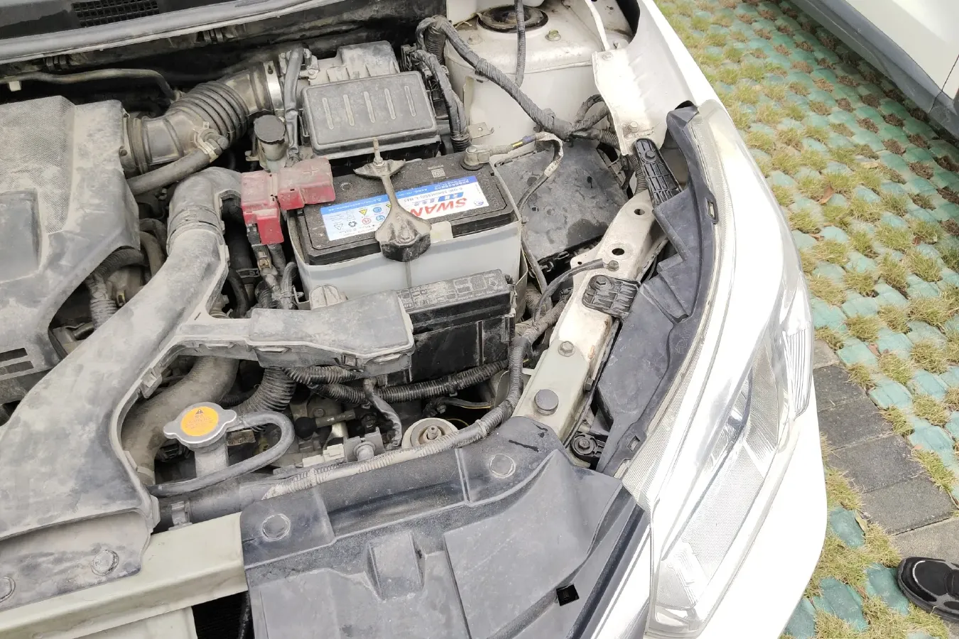 2015 Venucia R50 1.6L 117HP L4 5MT,autocango,china used car exporter,china ev exporter,chinese used car exporter,chinese used ev exporter