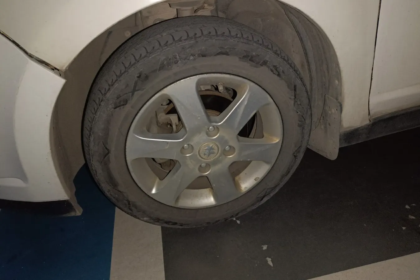 2013 Venucia R50 1.6L 117HP L4 4AT,autocango,china used car exporter,china ev exporter,chinese used car exporter,chinese used ev exporter