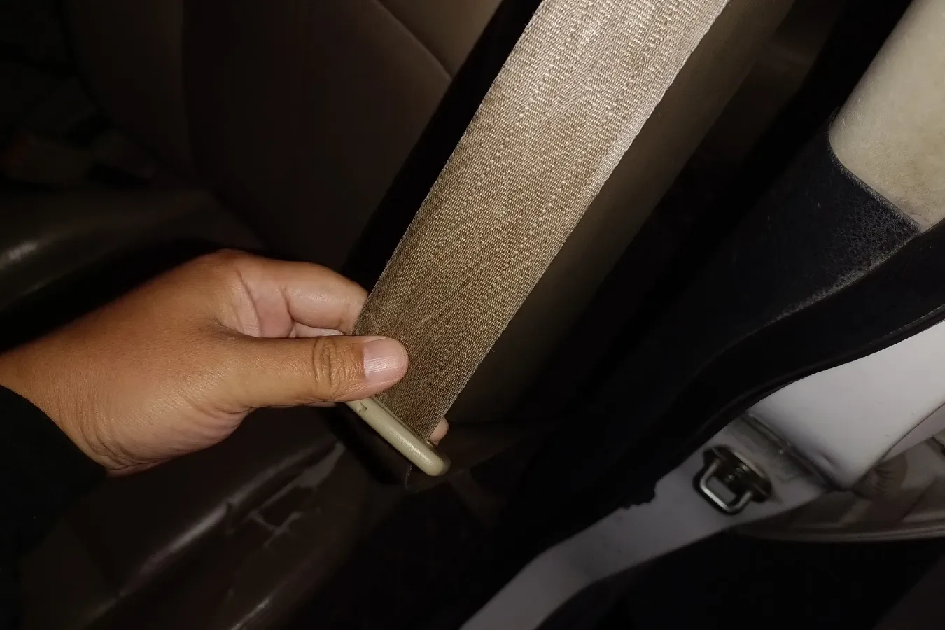 2013 Venucia R50 1.6L 117HP L4 4AT,autocango,china used car exporter,china ev exporter,chinese used car exporter,chinese used ev exporter